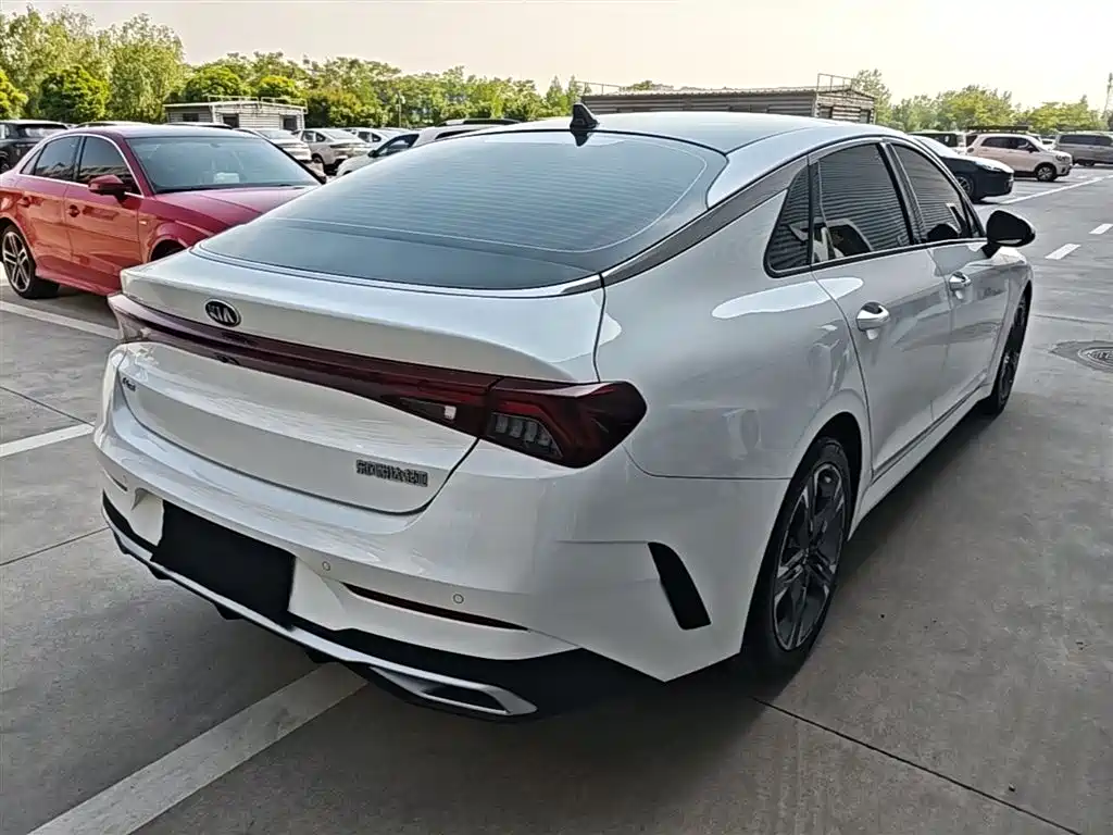 Kia K5 2020 270T CVVD Luxury Tech Version фото 7