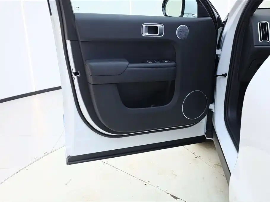 Li Auto Li L8 2026 2025 Max Smart Renewal Edition