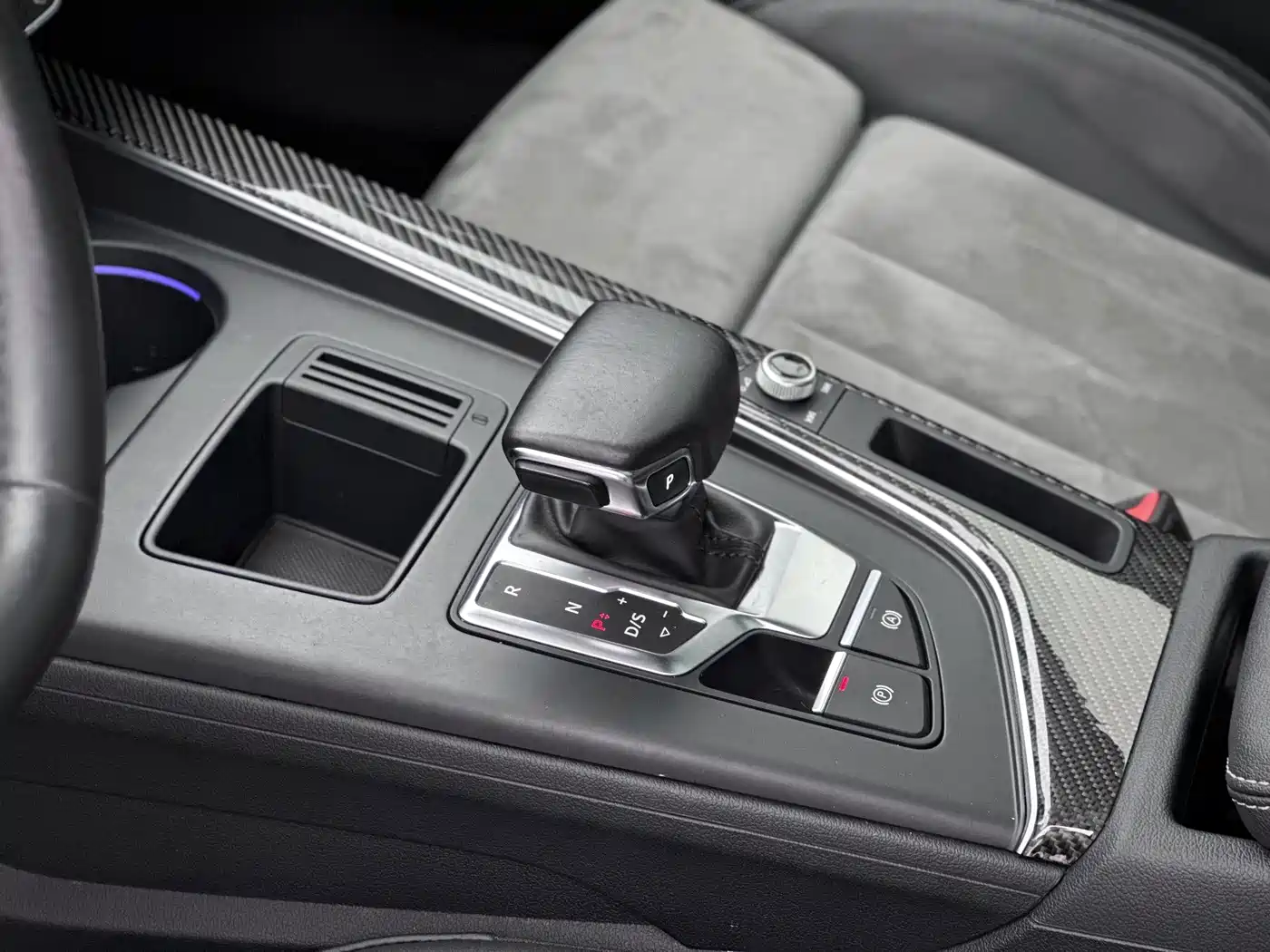 Audi A4L 2020 45 TFSI quattro Premium Dynamic фото 3
