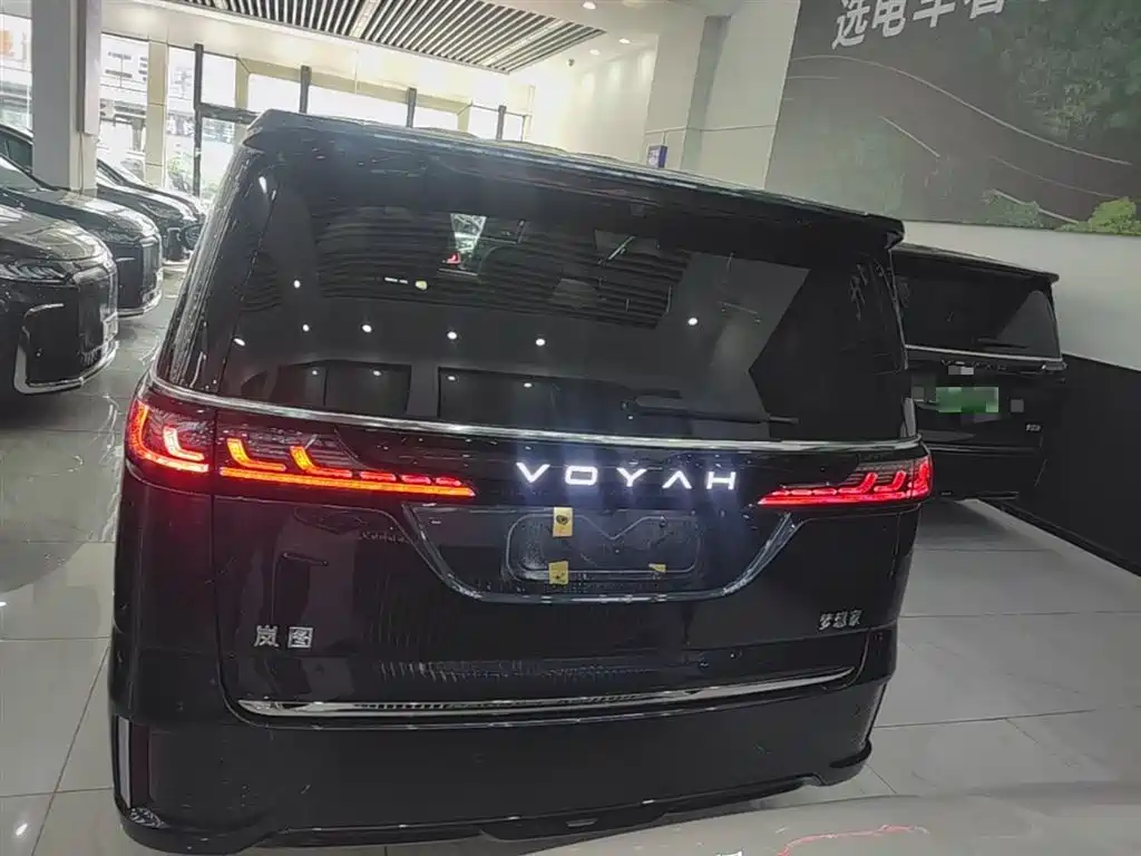 Voyah Auto Voyah Dreamer 2025 Model PHEV 4WD Excellent QianKun Edition фото 6