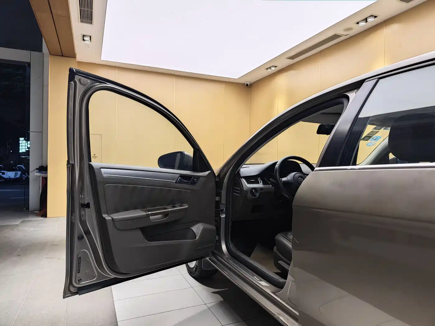 Volkswagen Bora 2014 1.6L Automatic Comfort Edition фото 7