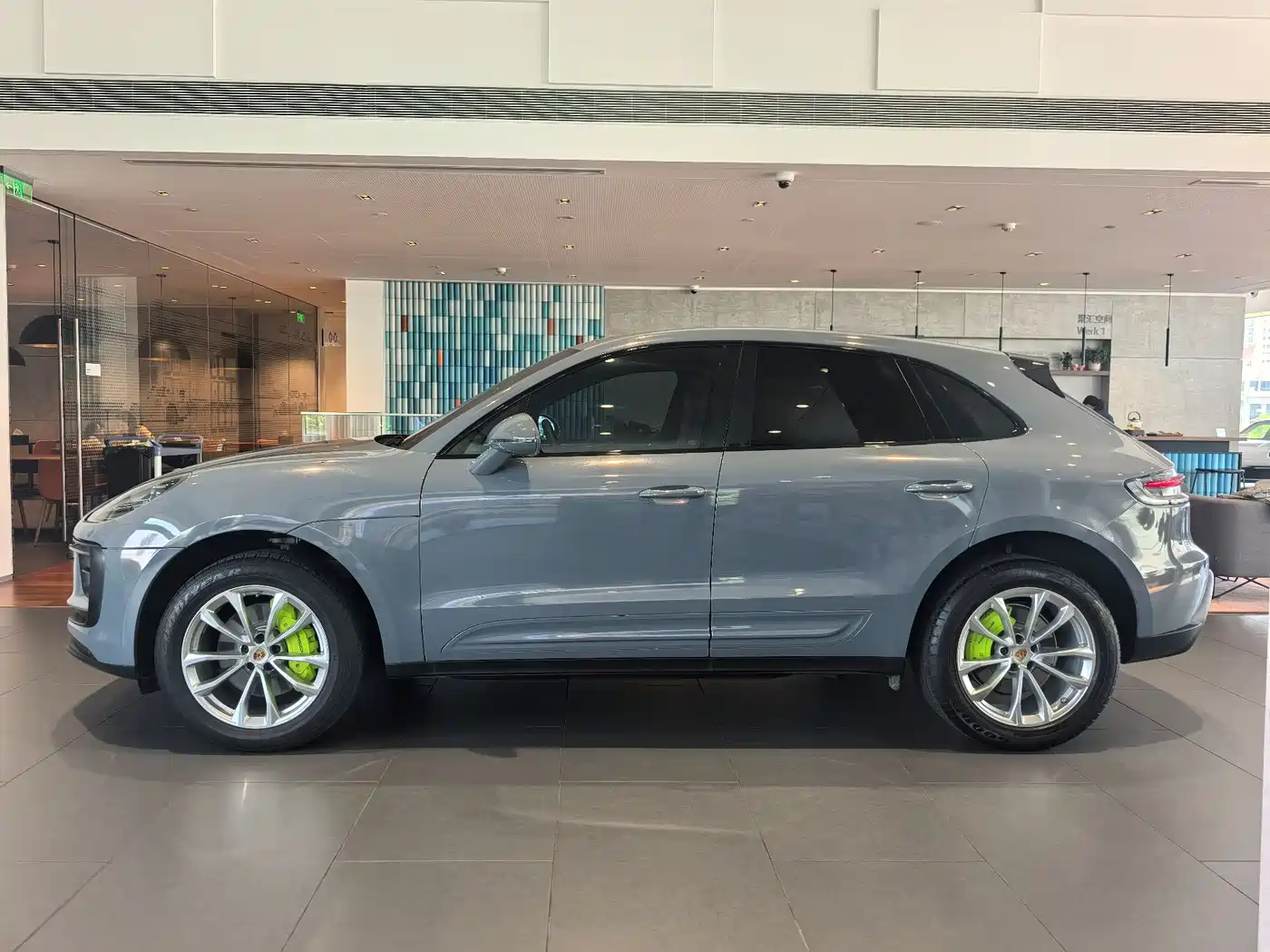 Porsche Macan 2023 Macan 2.0T фото 10