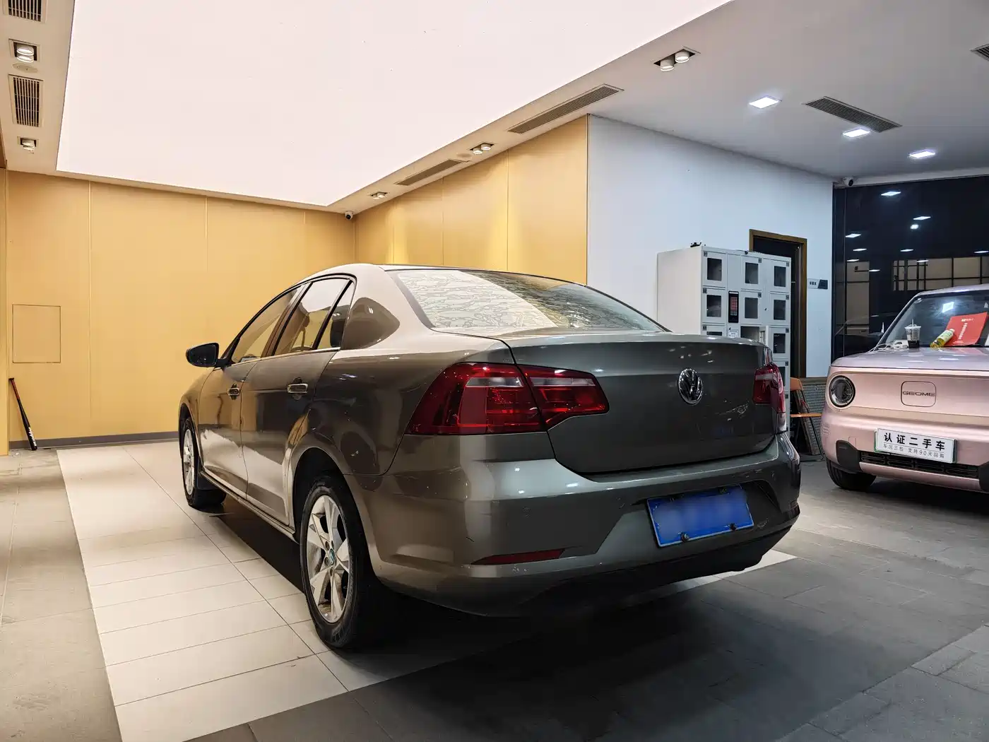 Volkswagen Bora 2014 1.6L Automatic Comfort Edition фото 24