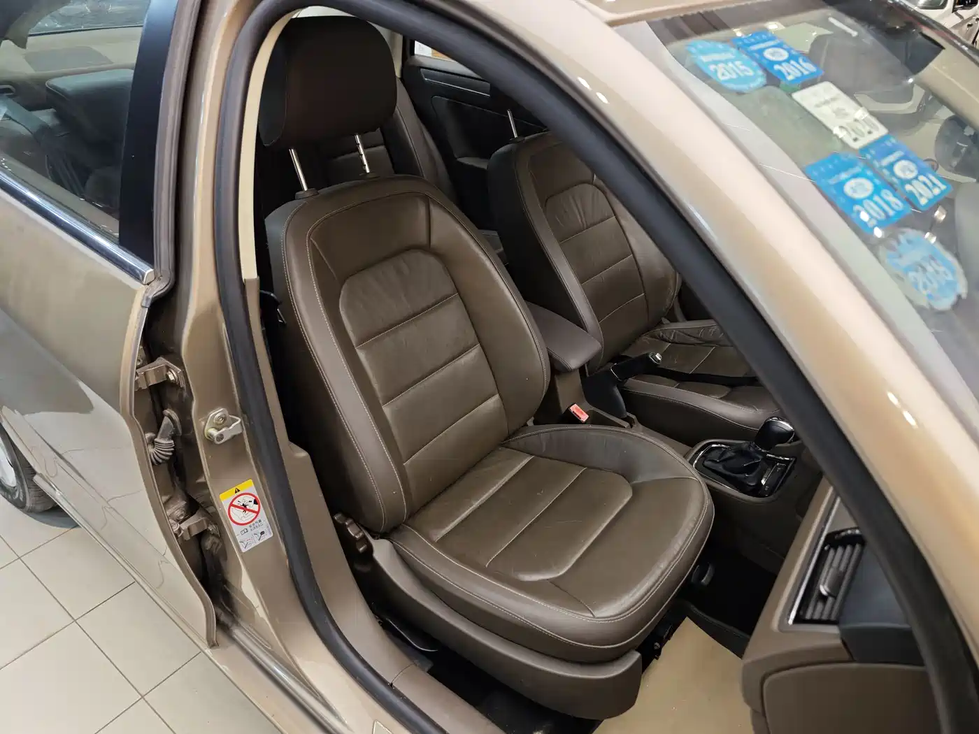 Volkswagen Bora 2014 1.6L Automatic Comfort Edition фото 31