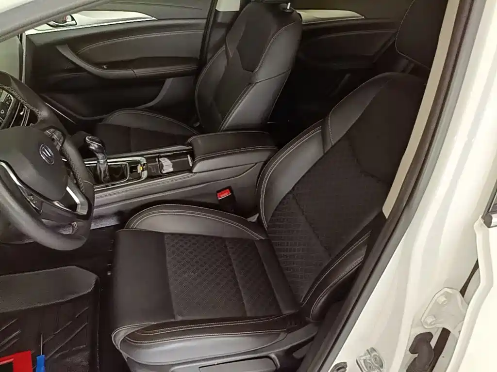Changan Eado 2018 2018 1.6L GDI Manual Fashion Edition