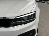 Photo 11 - Volkswagen Lamando