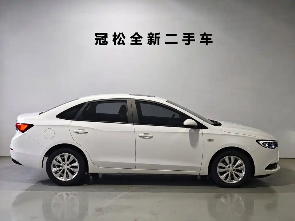 Фото 14 - Buick Excelle