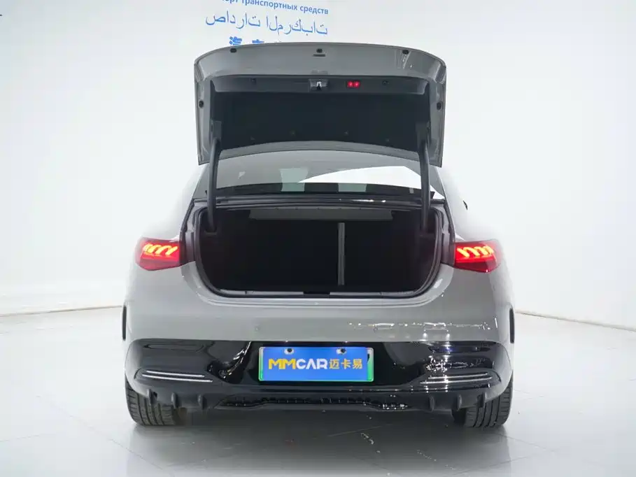 Фото 21 - Mercedes-Benz EQE