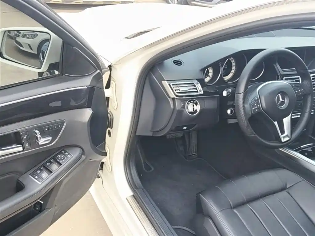 Mercedes-Benz E-Class 2015 Facelift E 260 L Sport фото 16