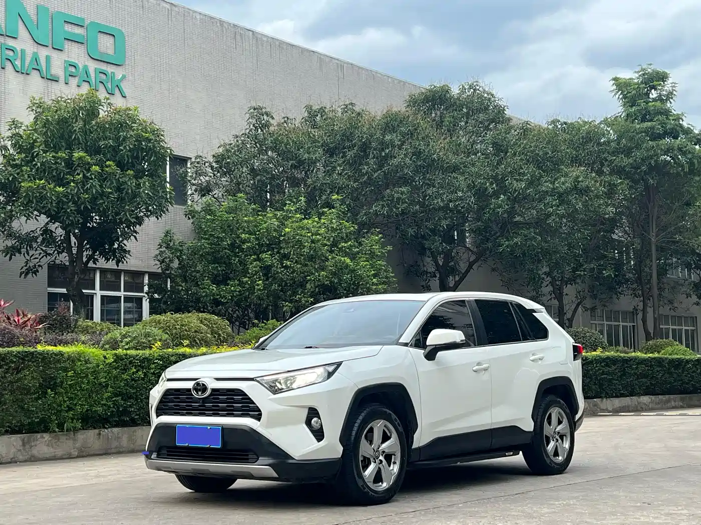 Toyota RAV4 Rongfang 2020 2.0L CVT 2WD Trend Edition