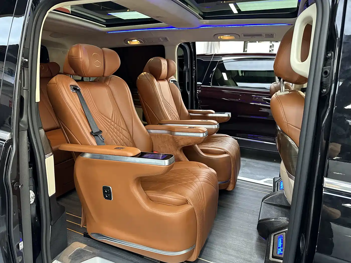 MERCEDES-BENZ V-CLASS