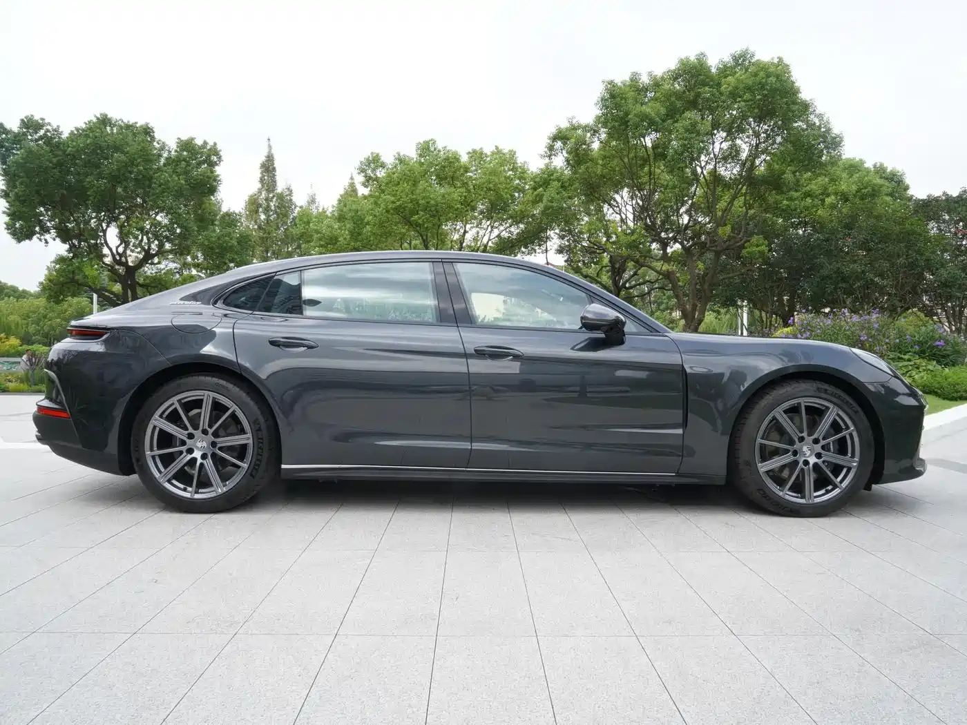 Porsche Panamera 2024 Panamera 4 Executive Long Wheelbase 2.9T фото 7