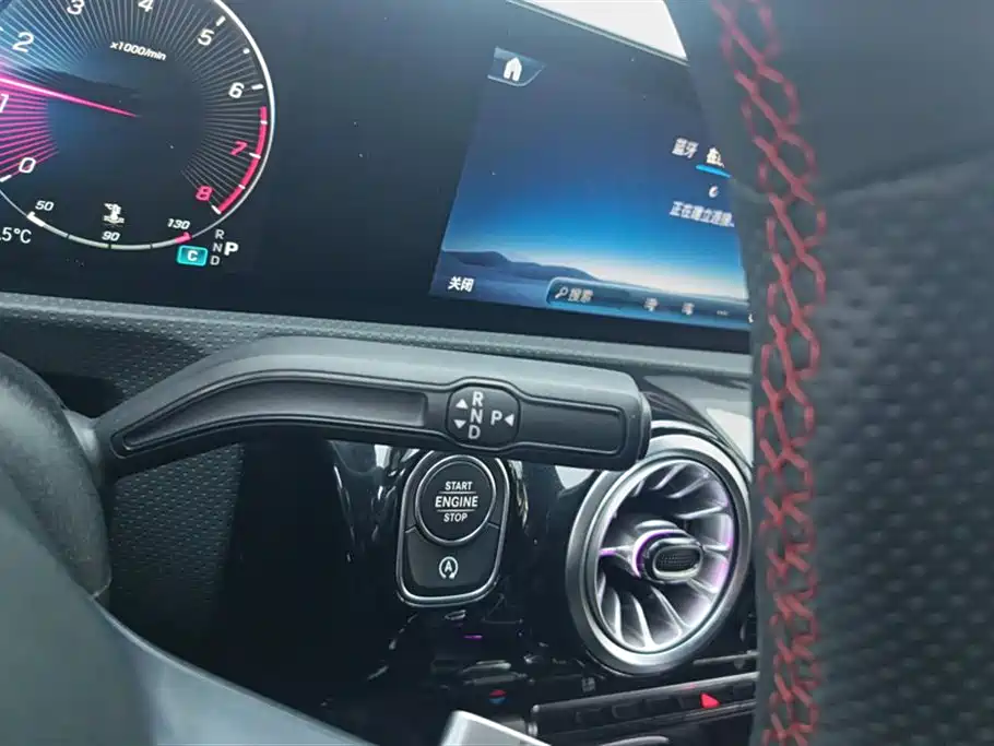 Фото 16 - Mercedes-Benz A-Class