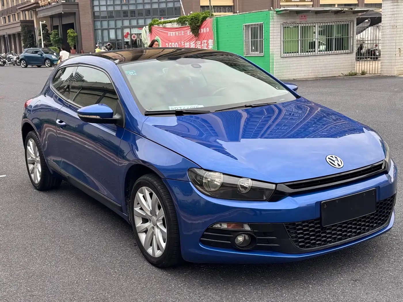 Volkswagen Scirocco 2009 1.4TSI Luxury Edition фото 3