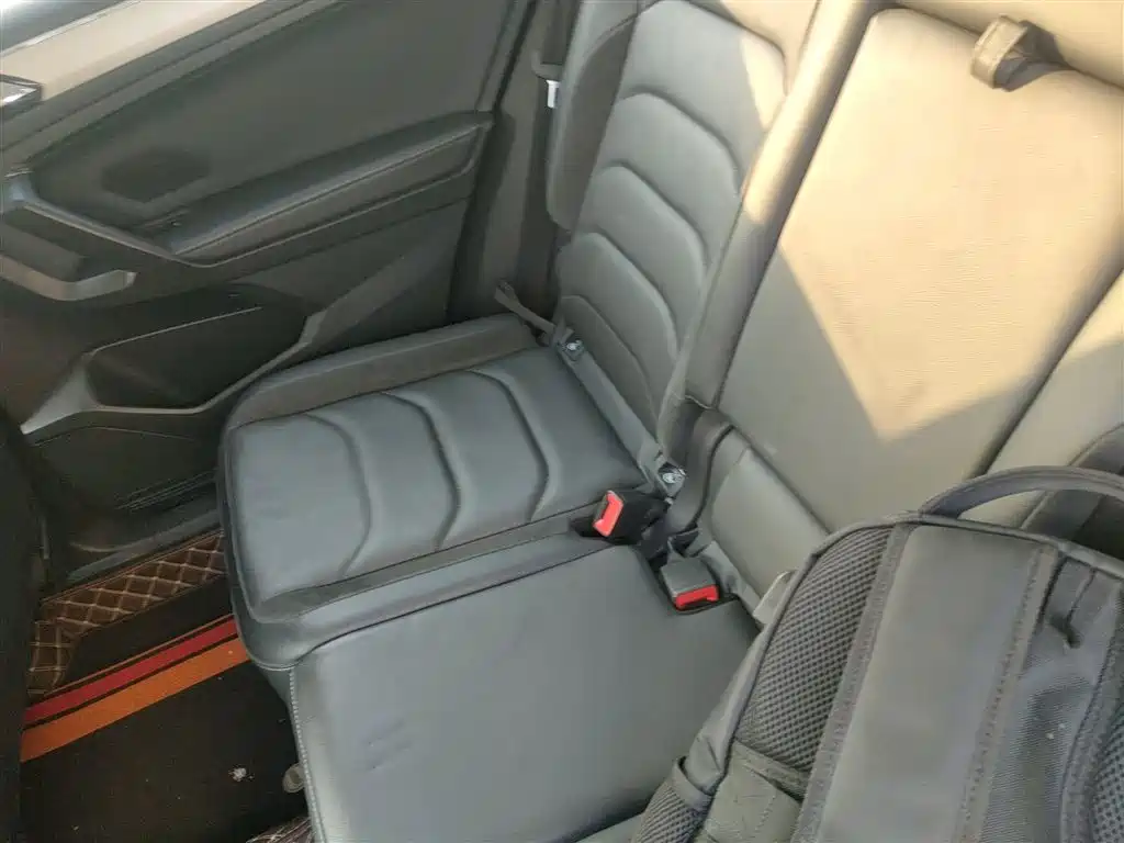 Volkswagen Tiguan L 2019 Facelift 330TSI Auto 2WD Panorama Comfort China VI фото 17