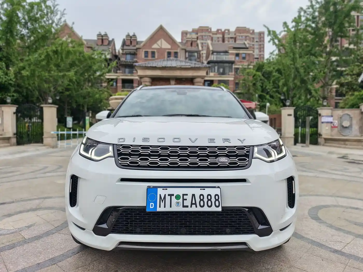 Land Rover Discovery Sport 2021 249PS R-Dynamic SE Performance Technology Edition 5-seater фото 2