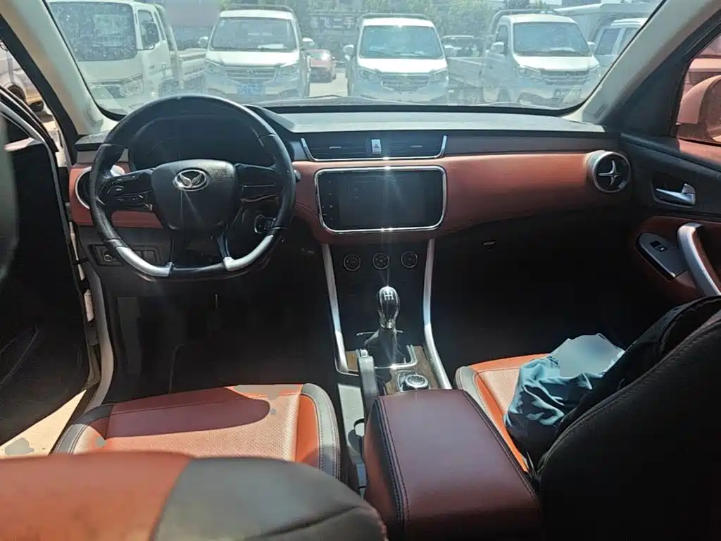 BAIC Huansu S3 2017 2016 S3L 1.5L Manual Premium