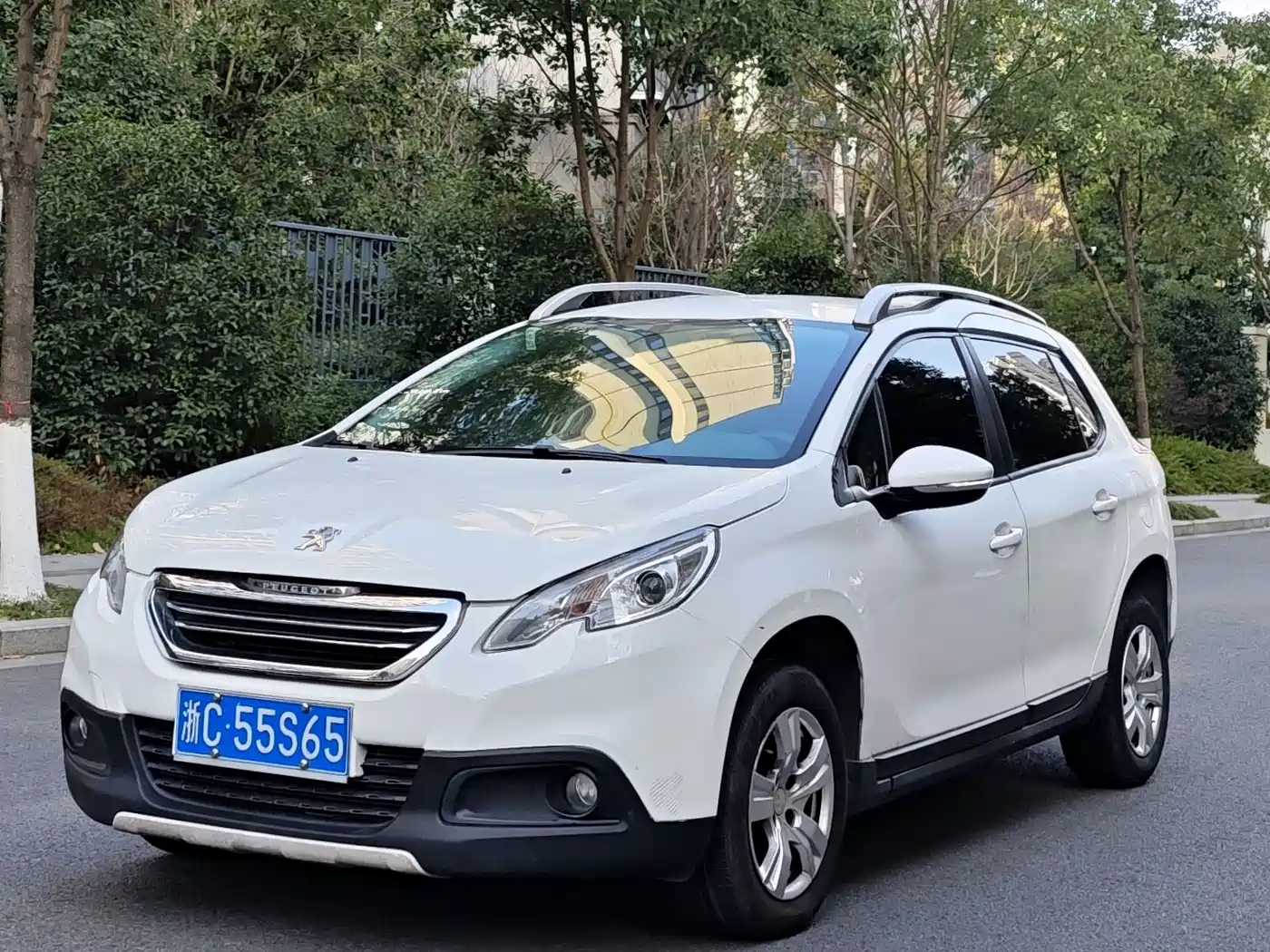 Peugeot 2008 2014 1.6L Automatic Trend Edition