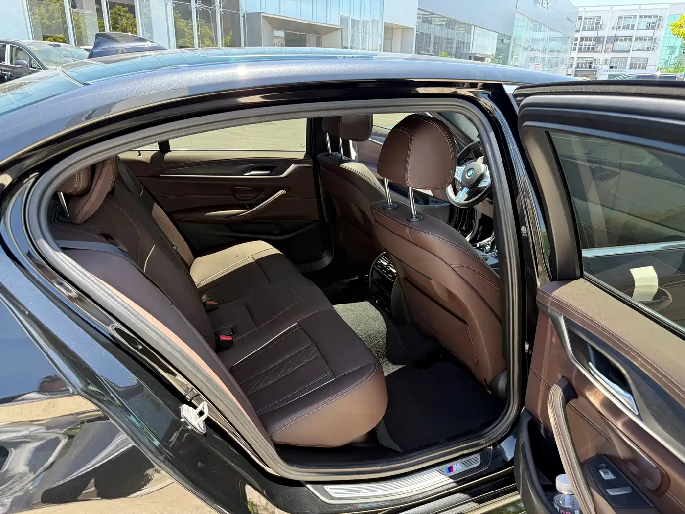 BMW 5 Series 2023 530Li Leading Luxury Package фото 14