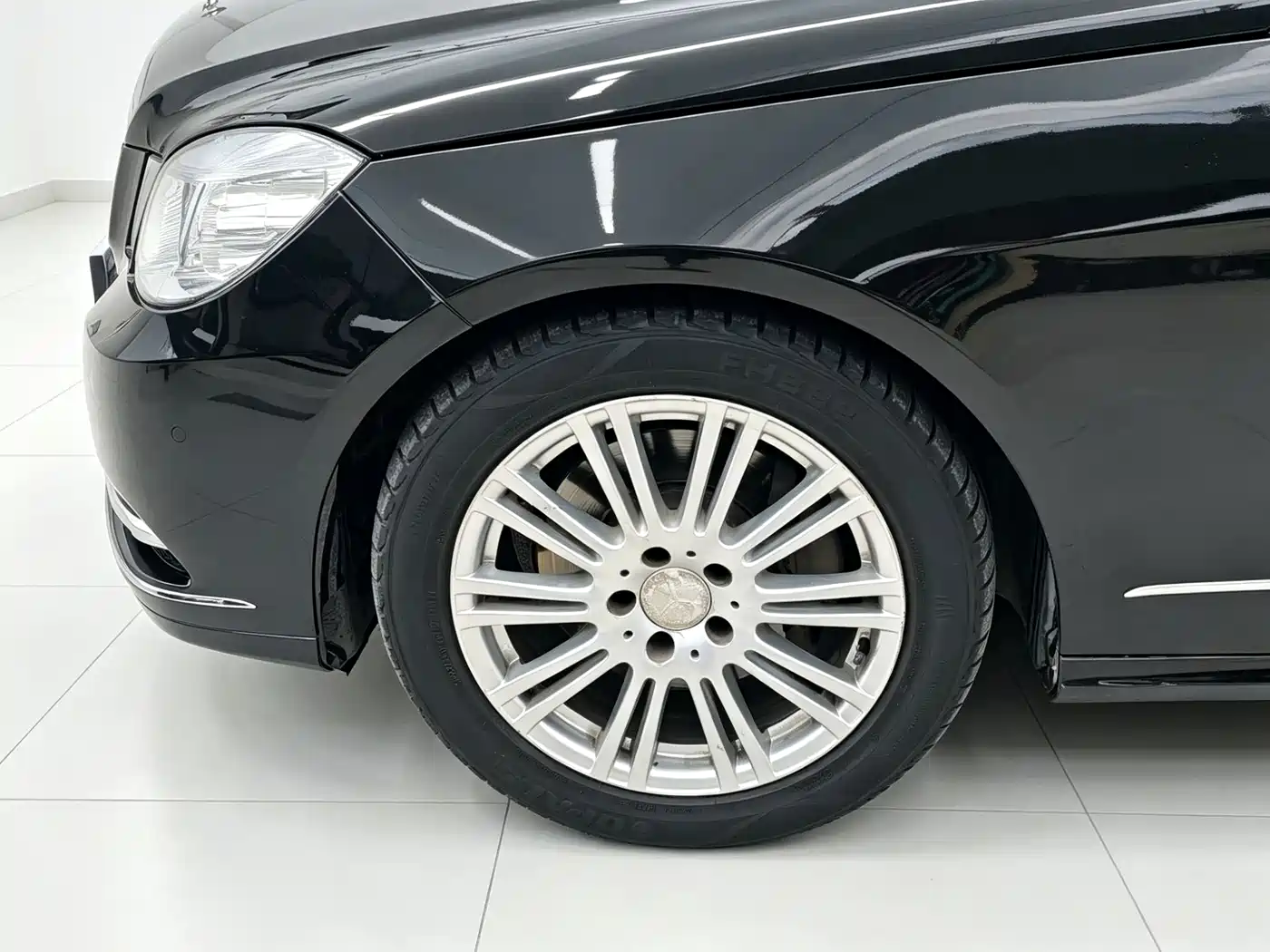 Mercedes-Benz E-Class 2012 E 200 L CGI Elegance фото 16
