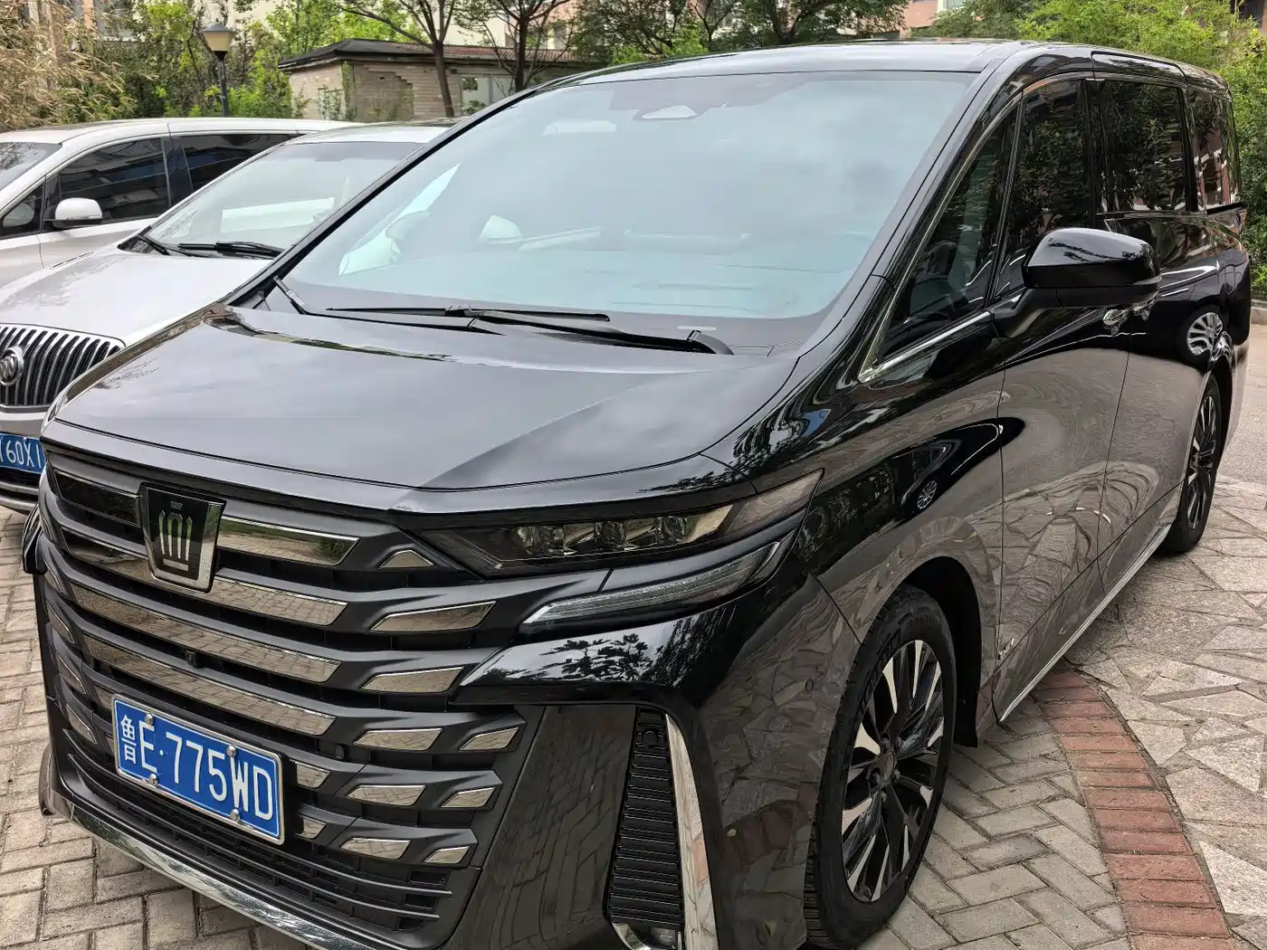 Toyota Vellfire 2025 2024 Crown Hybrid 2.5L Premium Edition