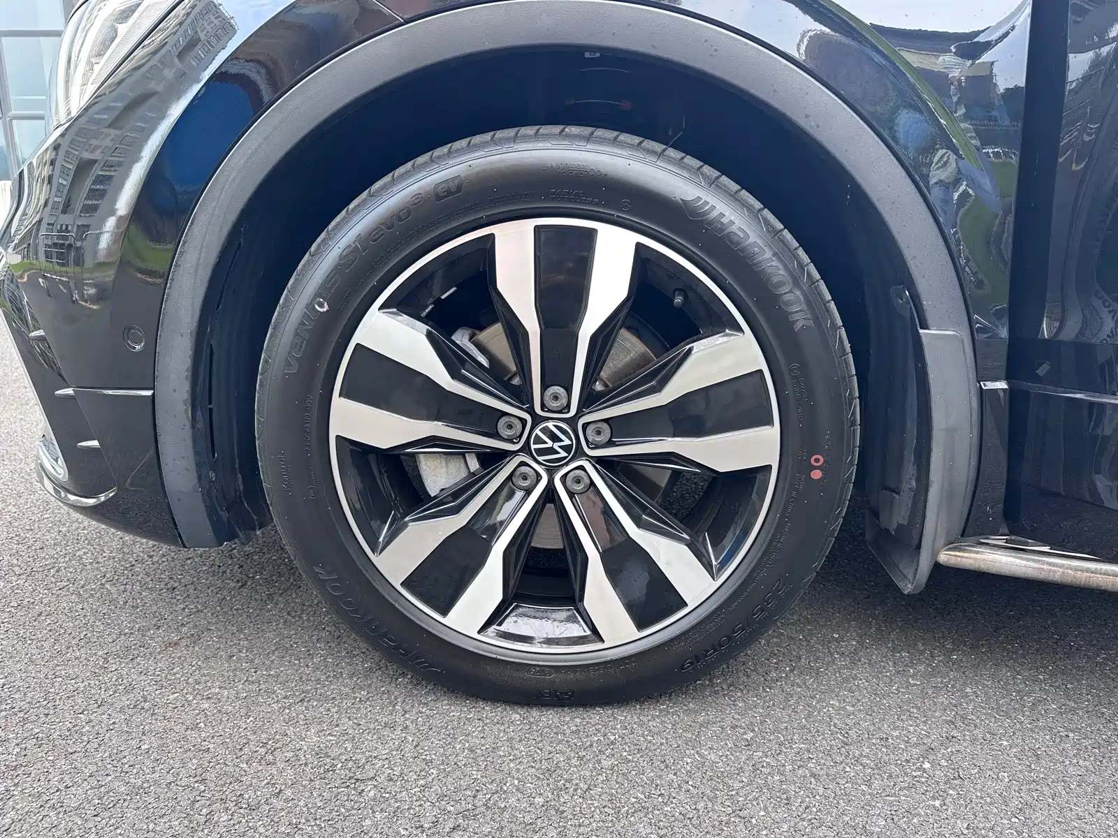 Фото 4 - Volkswagen Tiguan L