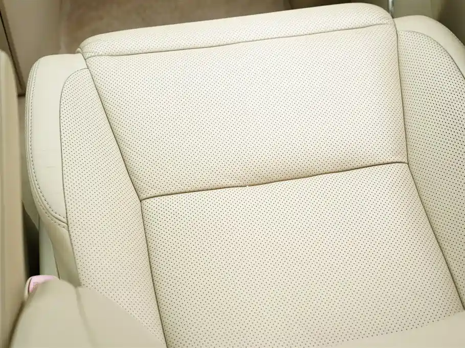 Toyota Alphard 2011 3.5L Luxury Edition фото 25