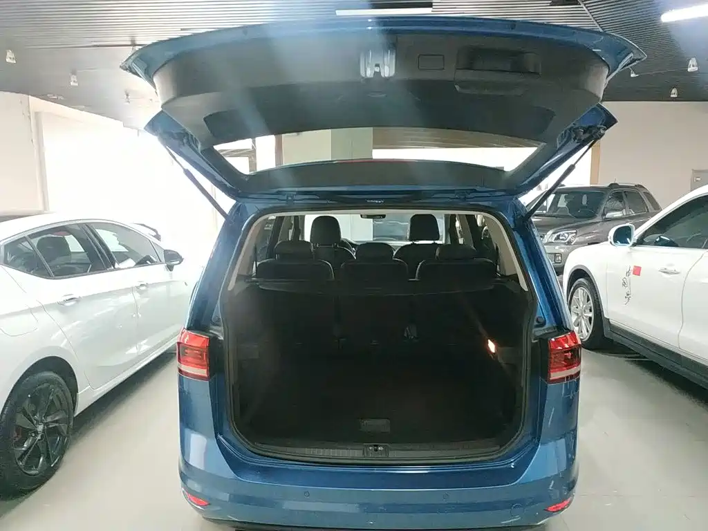 Volkswagen Touran 2016 2016 Touran L 280TSI DSG Comfortline