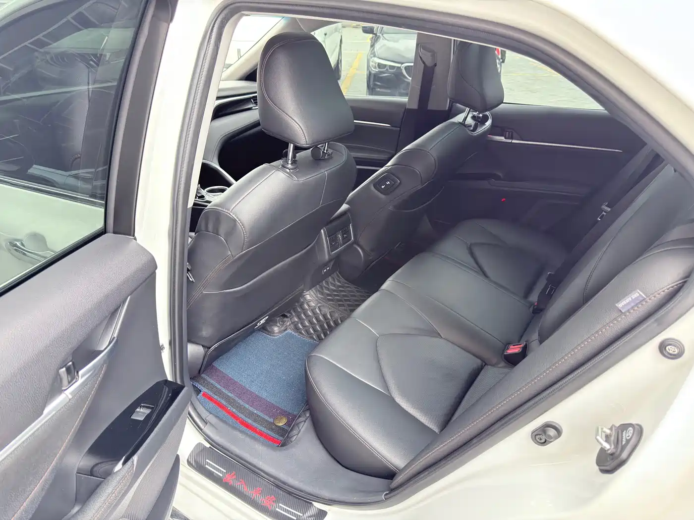 Toyota Camry 2023 2.5G Luxury Edition фото 6