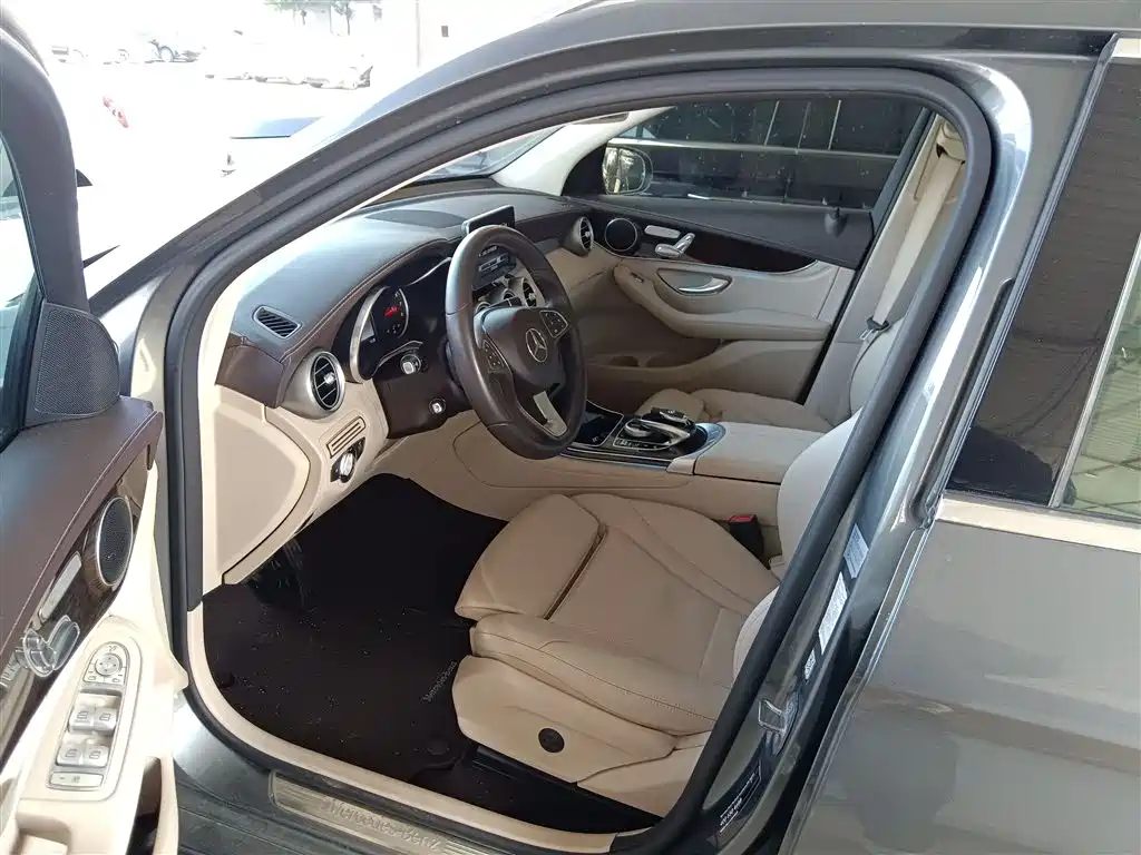 Mercedes-Benz GLC 2017 GLC 260 4MATIC Dynamic фото 7