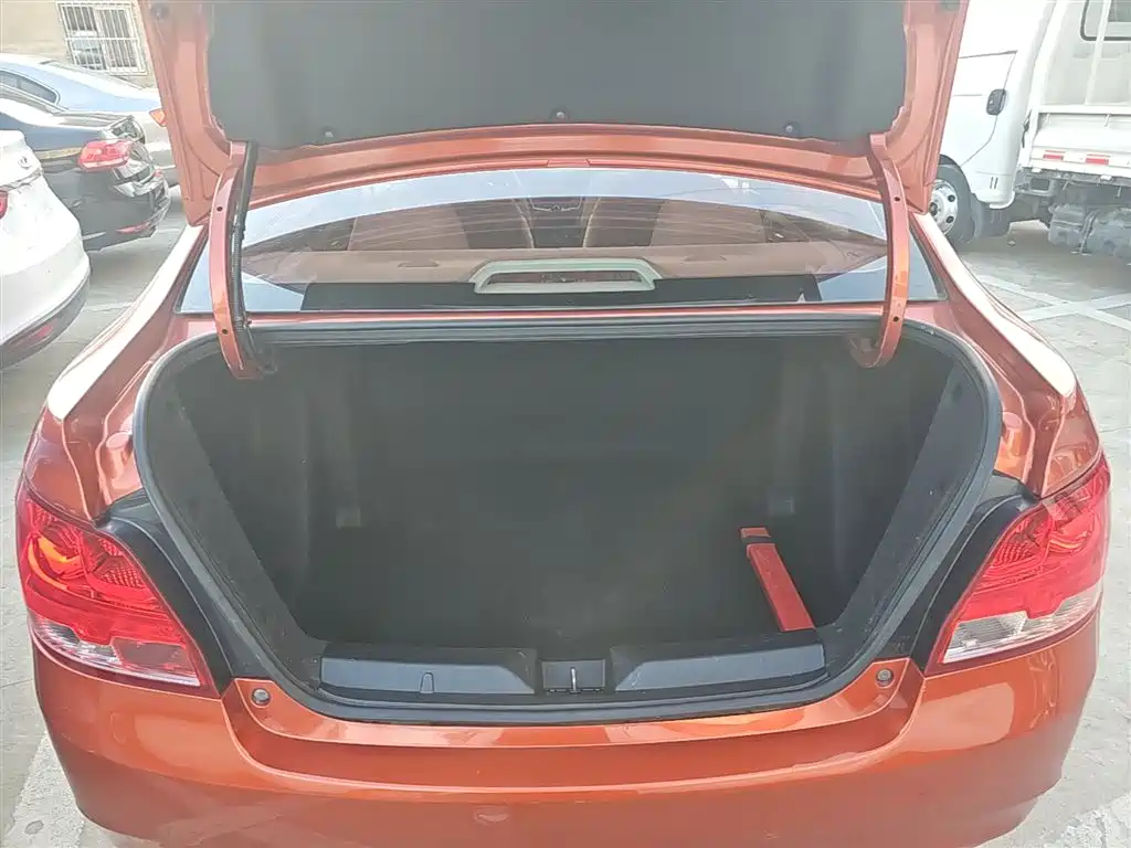 Chevrolet Sail 2015 Sail 3 1.3L Manual Ideal Edition фото 19