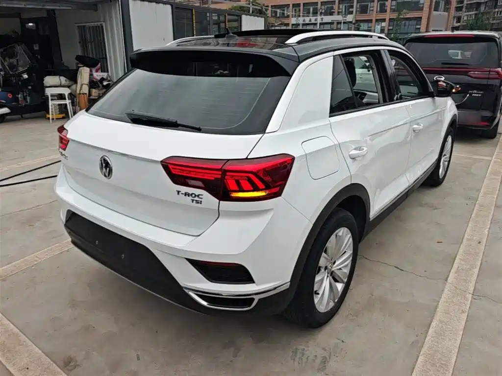 Volkswagen T-ROC 2018 230TSI DSG 2WD Progressive China VI фото 7