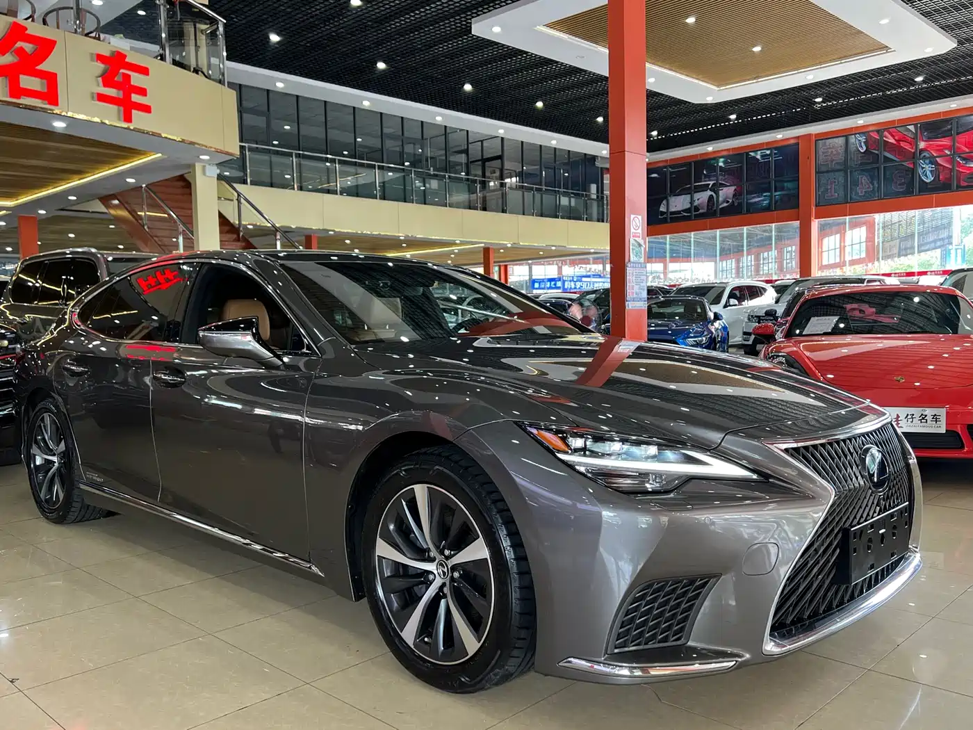 Lexus LS 2021 500h Excellence Edition фото 3