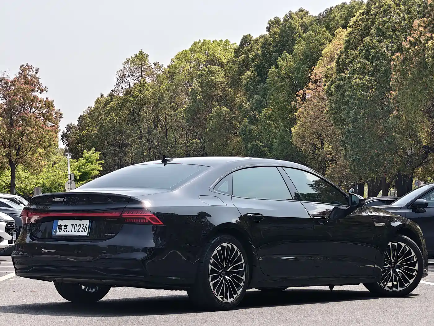 Audi A7L 2022 45 TFSI quattro S-line Vision Gloss Black Package фото 6