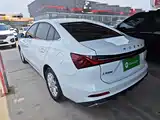 Фото 5 - Roewe i5