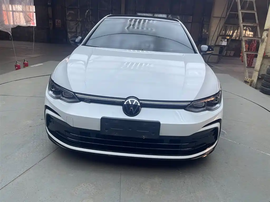 Volkswagen Golf 2021 280TSI DSG R-Line фото 2
