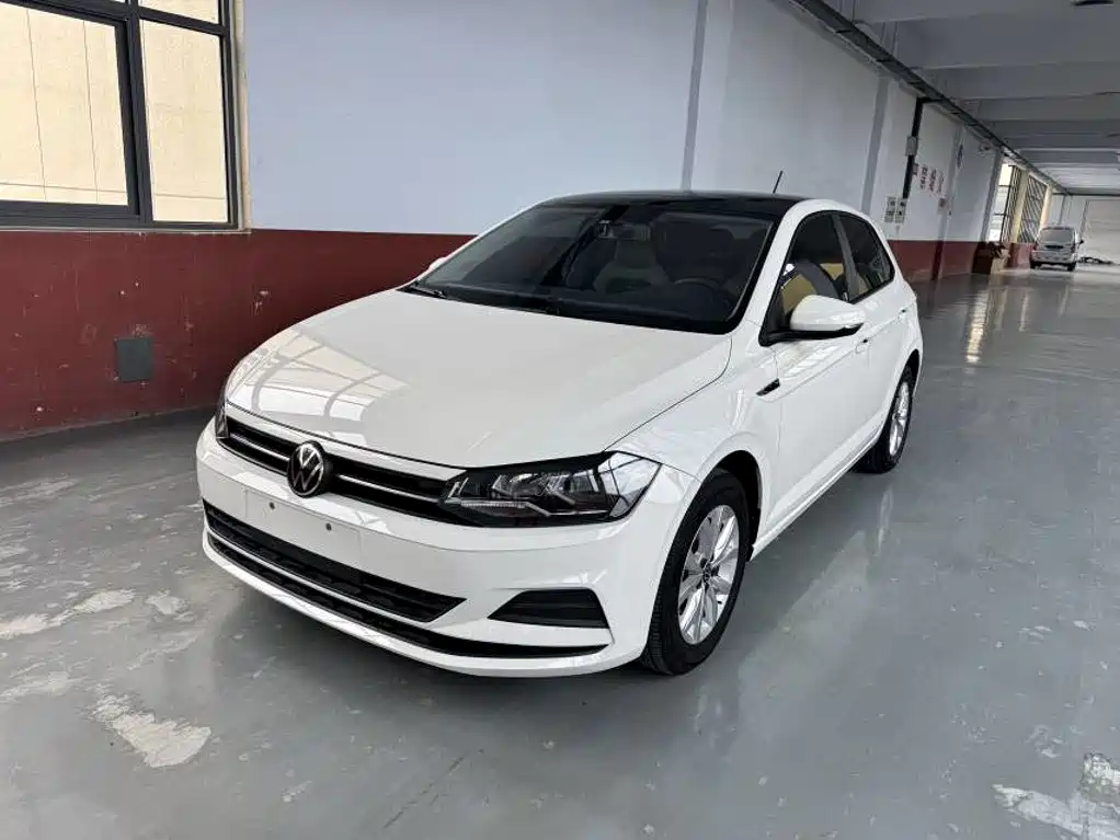 Volkswagen Polo 2021 Plus 1.5L Automatic Colorful Tech Edition