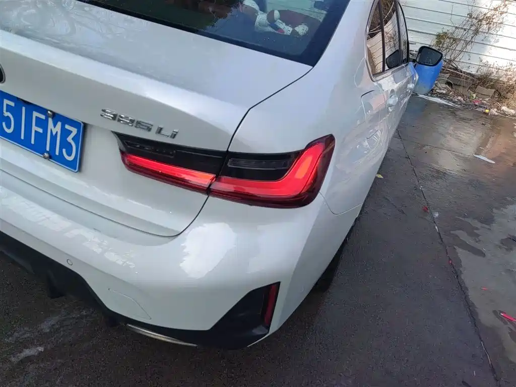 BMW 3 Series 2023 325Li M Sport Package фото 24