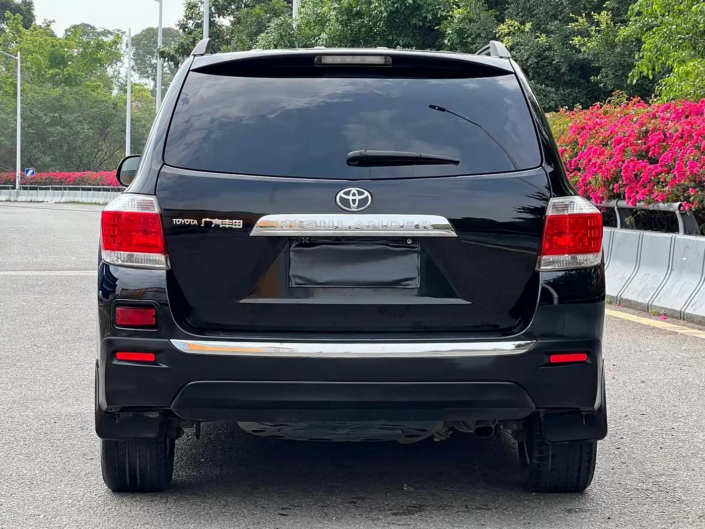 Toyota Highlander 2012 2.7L 2WD 7-Seater Luxury Edition фото 17