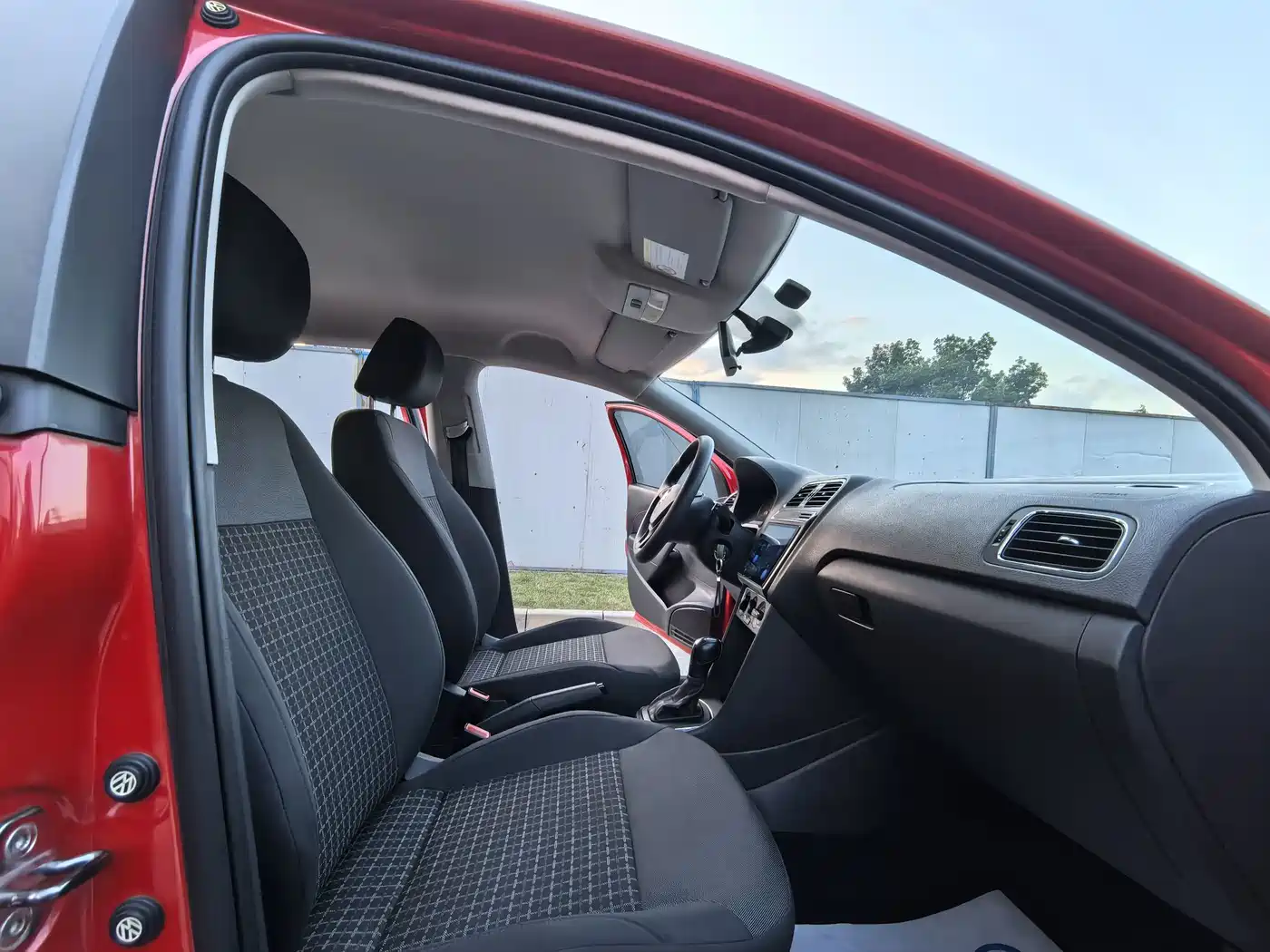 Volkswagen Polo 2014 2014 1.6L Automatic Comfort Edition