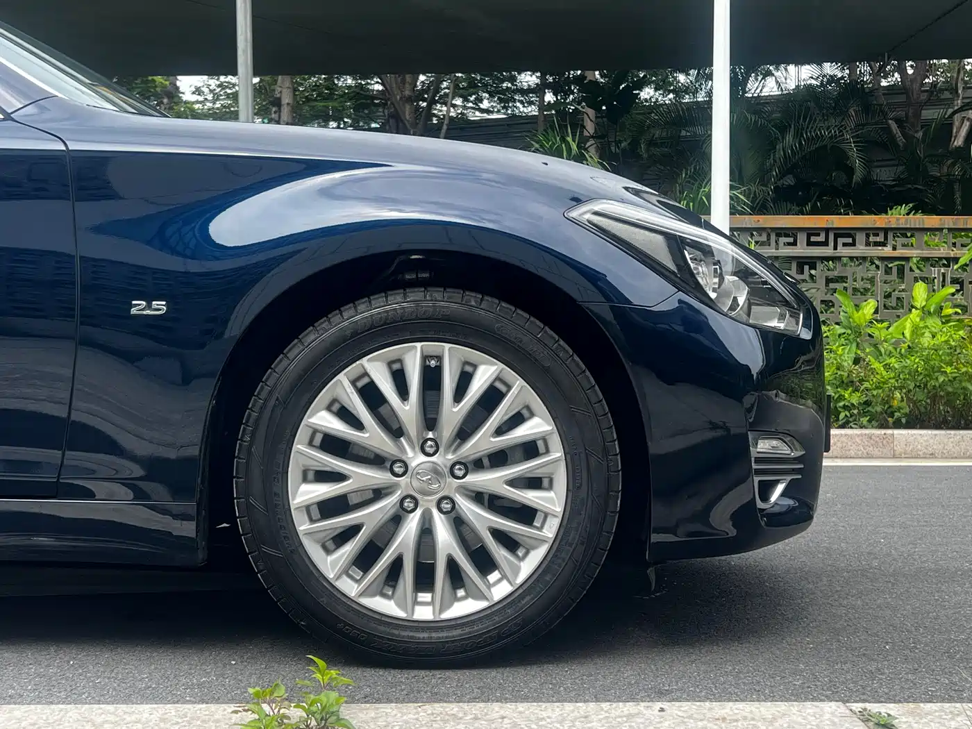 Infiniti Q70 2015 Q70L 2.5L Enjoyment Edition фото 9