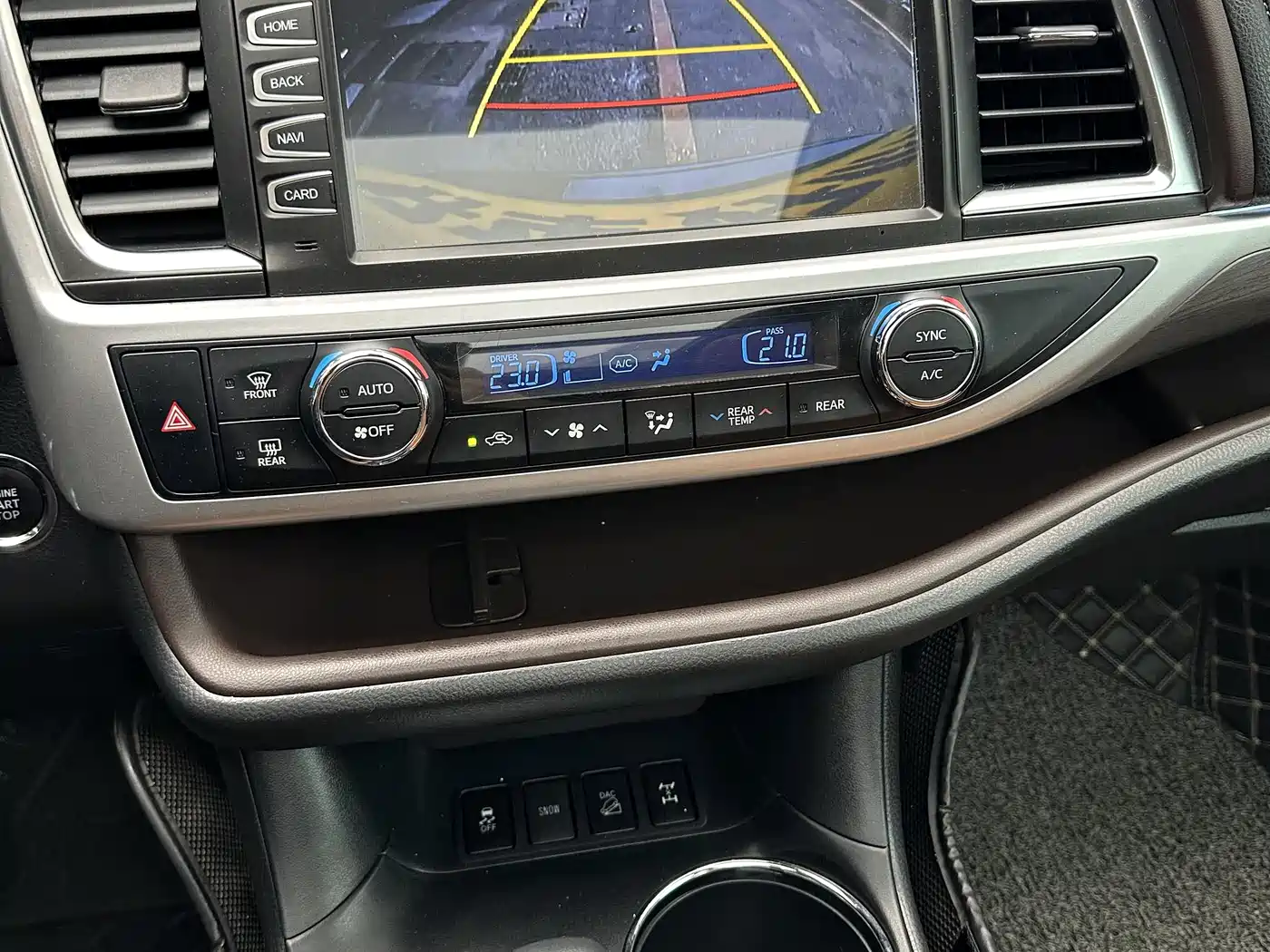Toyota Highlander 2021 2.0T AWD Knight 7-Seater фото 8