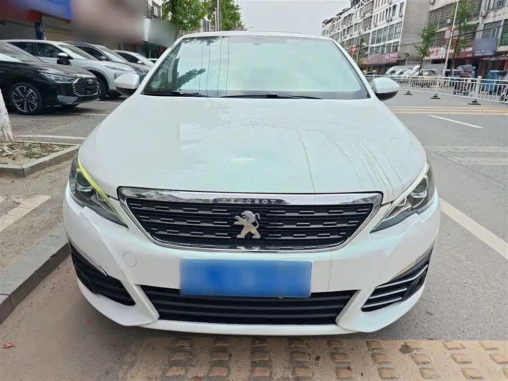 Peugeot 308 2019 1.6L Automatic Luxury Version China V фото 3