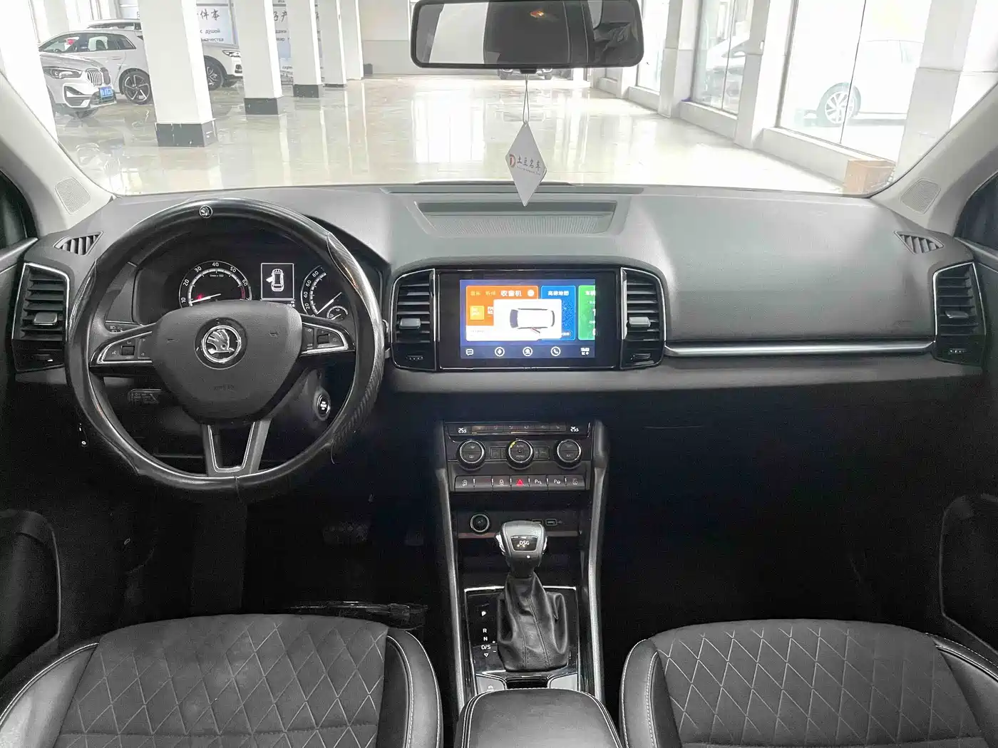 Škoda Karoq 2021 TSI280 Luxury Edition фото 9