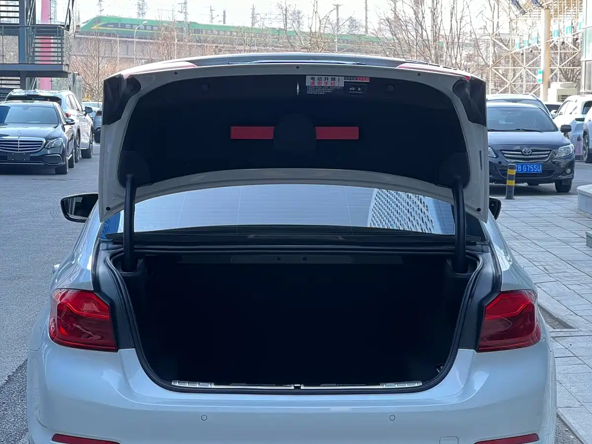 BMW 5 Series 2019 Facelift 530Li Premium Luxury Package фото 6