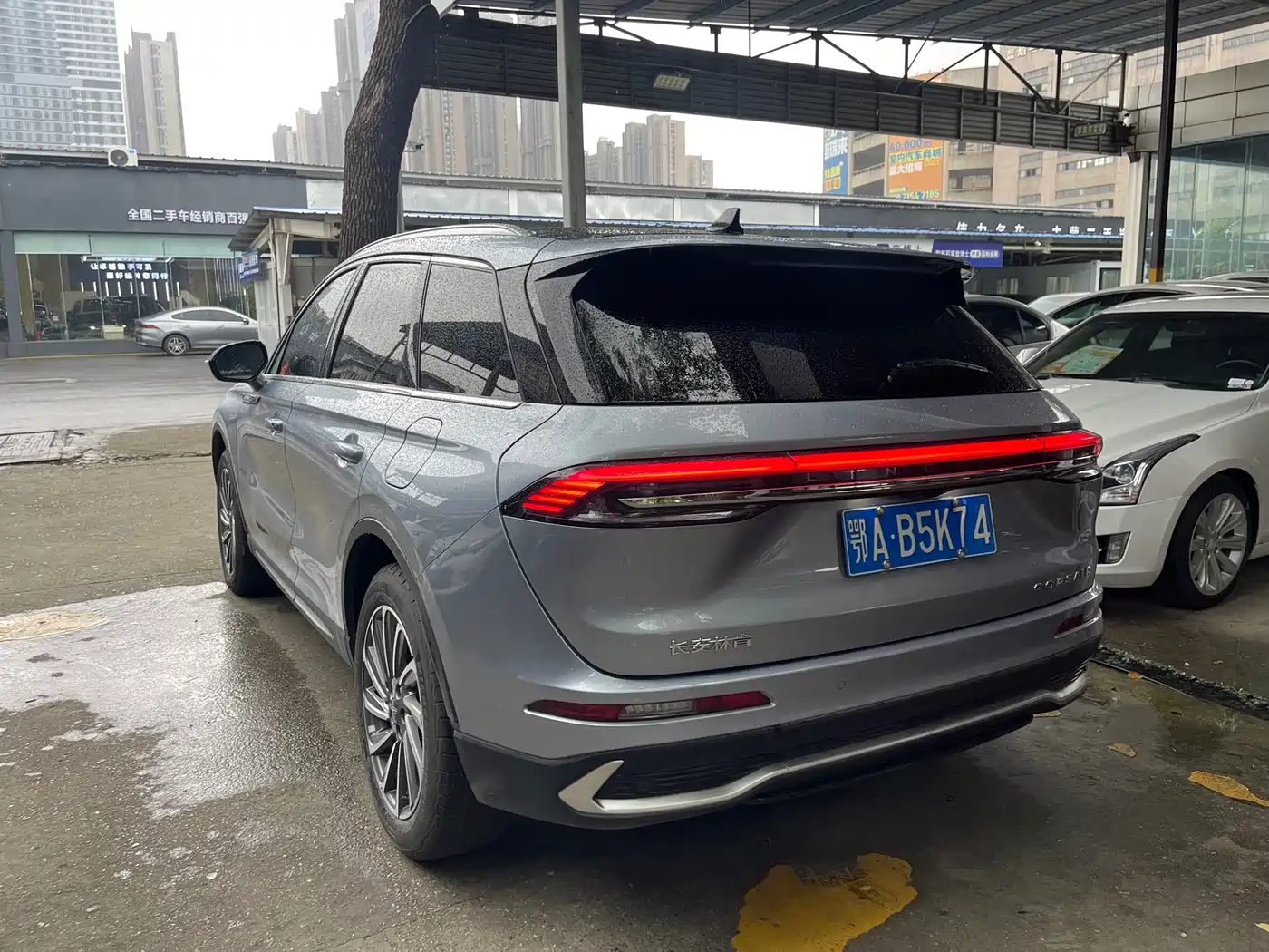 LINCOLN ADVENTURER