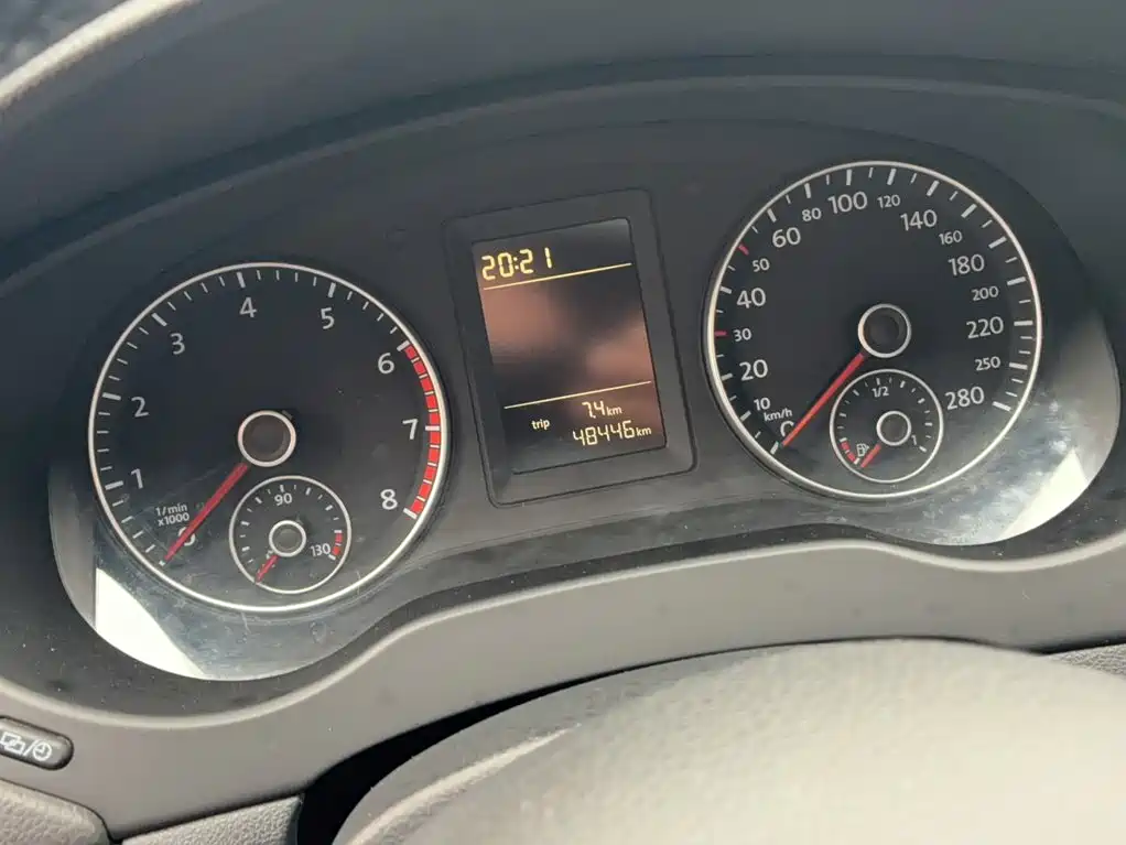Photo 4 - Volkswagen Sagitar