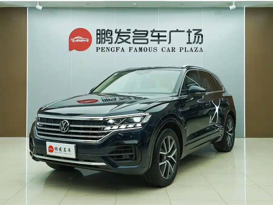 VOLKSWAGEN TOUAREG