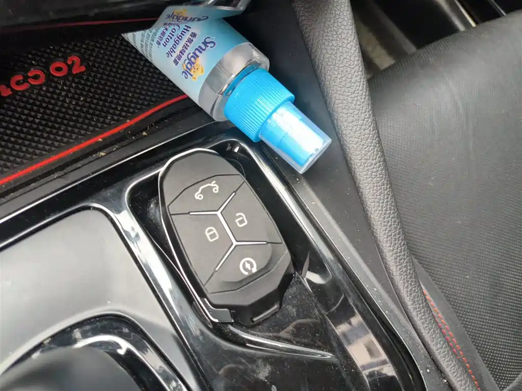 Lynk & Co 02 2018 1.5T DCT 2WD Power Pro Edition China V фото 12