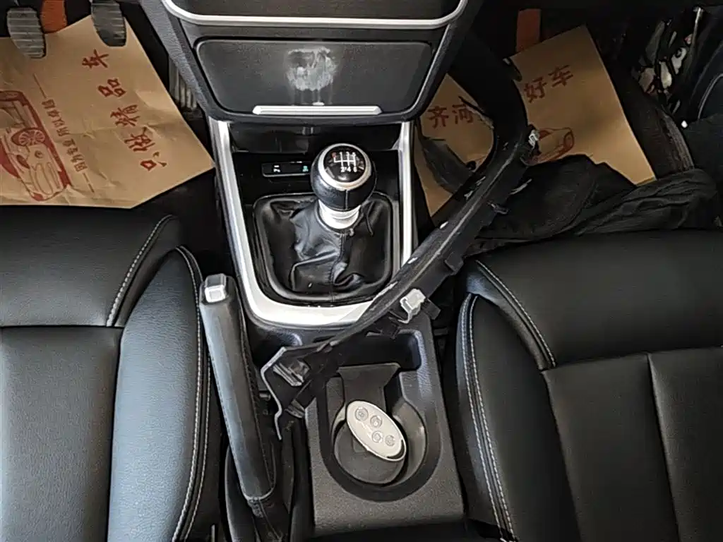 BYD Song MAX 2017 1.5T Manual Smart Luxury 7-Seater фото 10